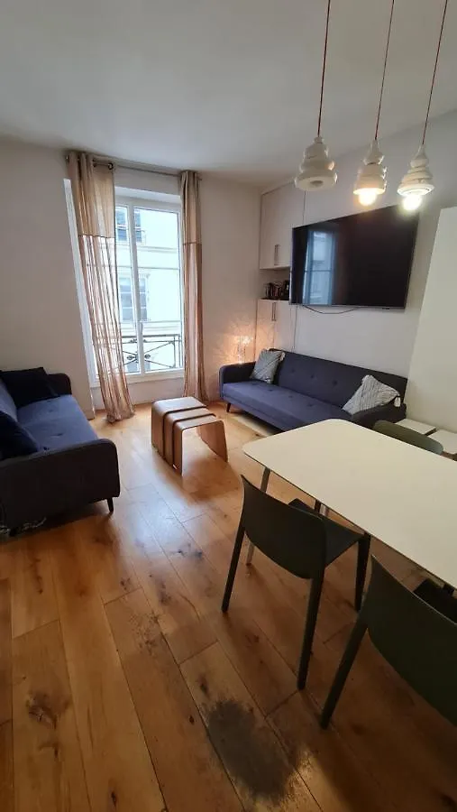 Montorgeuil Louvre Flat Apartment Paris France