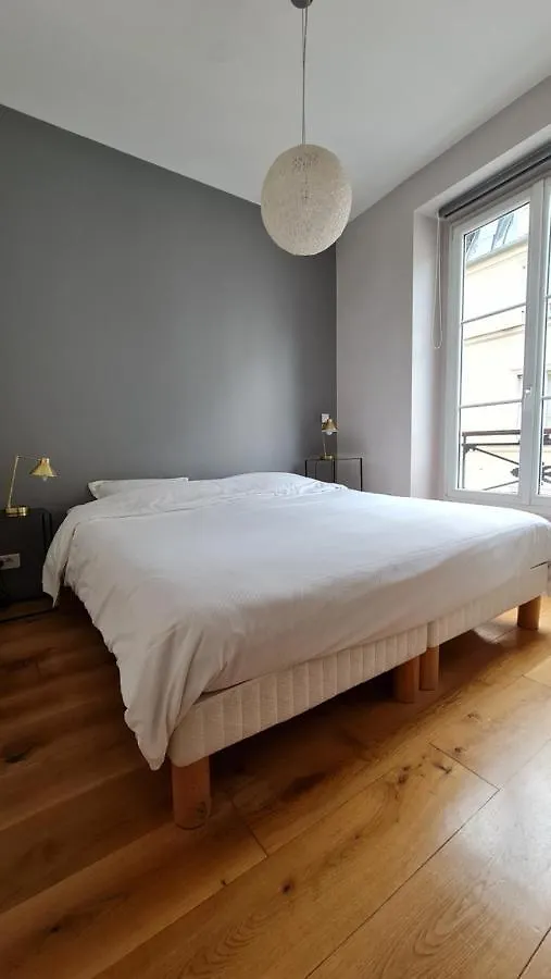 Montorgeuil Louvre Flat Apartment Paris